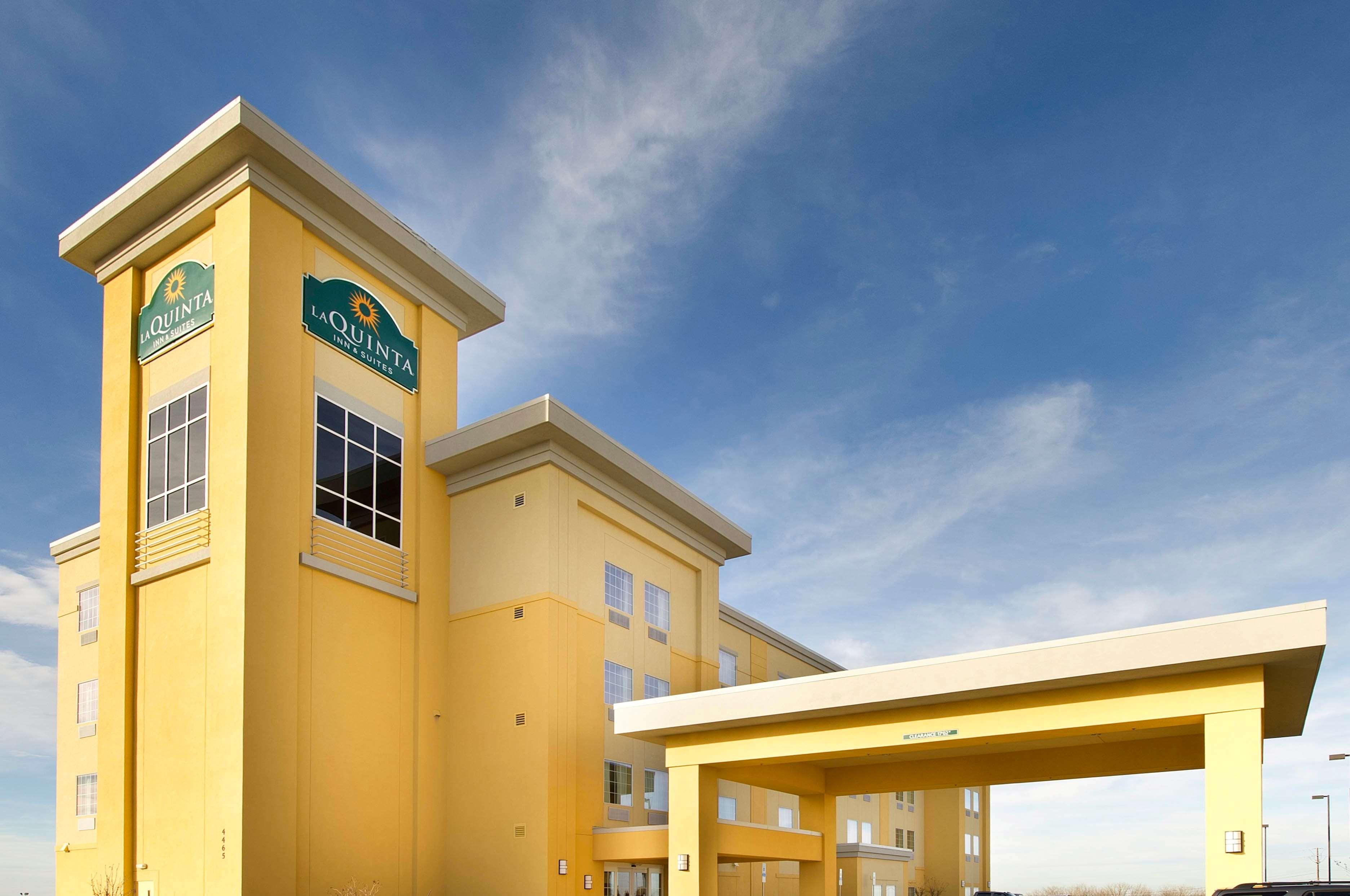 La Quinta By Wyndham Denton - University Drive Bagian luar foto